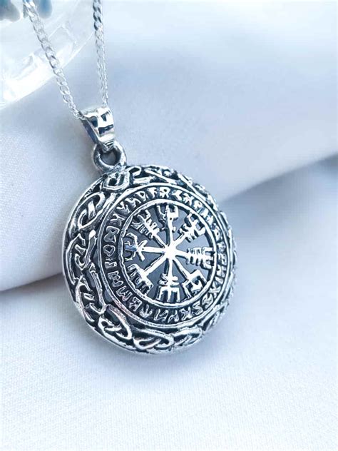 Colgante Brújula Vikinga Vegvisir Reyes Joyas