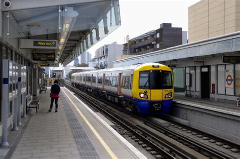 Haggerston Station Emu 378 234 Haggerston Station London O Flickr