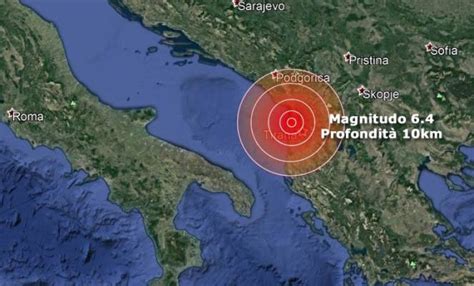 FORTISSIMO TERREMOTO IN ALBANIA Crolli VITTIME E Feriti Avvertito