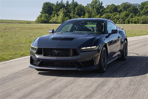 ford mustang dark horse  saddling     race series carexpert
