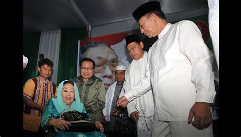 Sinta Nuriyah Hadiri Maulid Nabi Dan Haul Gus Dur Di PPP Foto Tempo Co