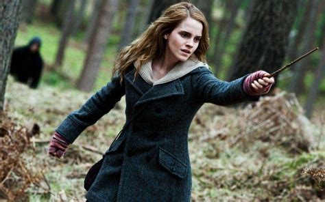 Emma Watson, Hermione Granger, Harry Potter And The Deathly Hallows ...