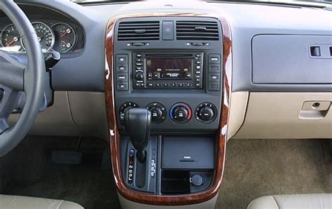 Interior Kia Sedona | Brokeasshome.com