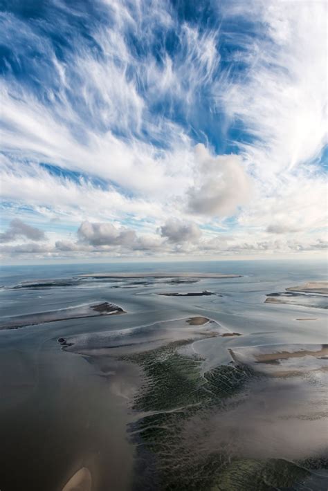 Pellworm Von Oben Wattenmeer Der Nordsee K Ste In Pellworm Im