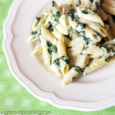 Spinach Alfredo Pasta Elisalou