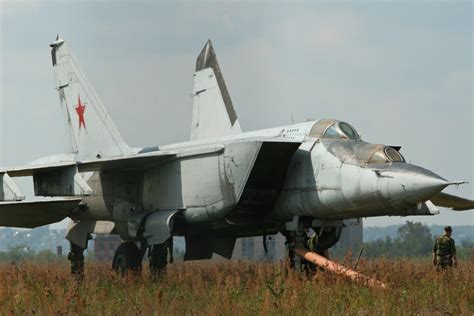 Mikoyan-Gurevich MiG-25: Soviet Skies, Supersonic Speeds