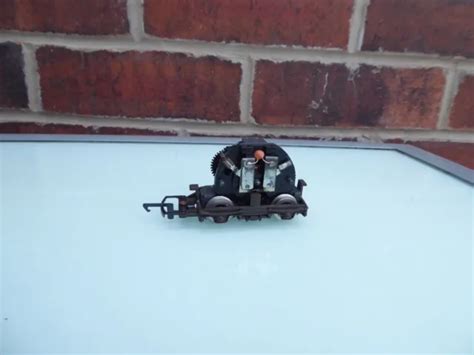 HORNBY OO GAUGE Class 110 DMU Spare Power Motor Bogie With Brown Frame