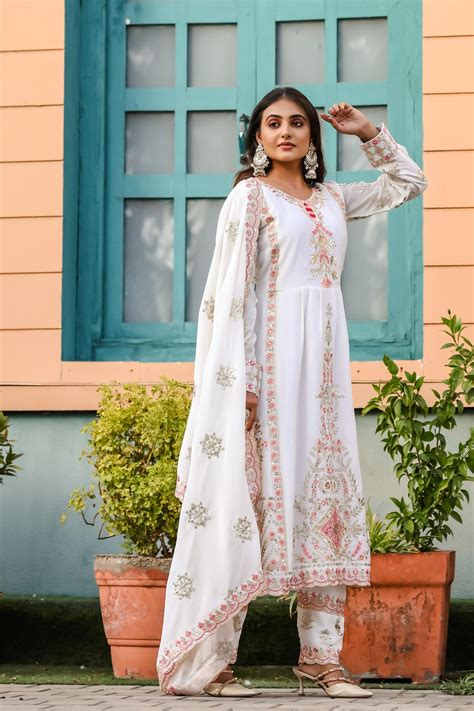 Majestic White Color Chinnon Silk Embroidery Salwar Suit