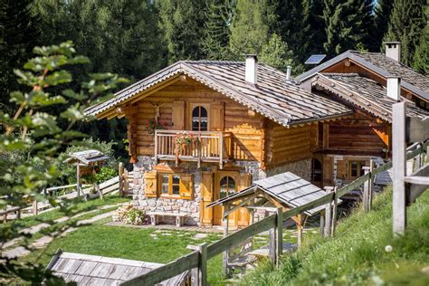 Vacanza In Baita In Trentino Sull Altopiano Di Pin