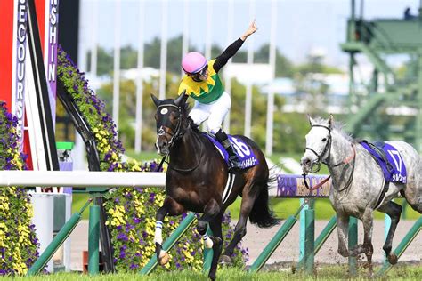 【天皇賞・春】タイトルホルダーが7馬身差で圧逃！ サンスポzbat