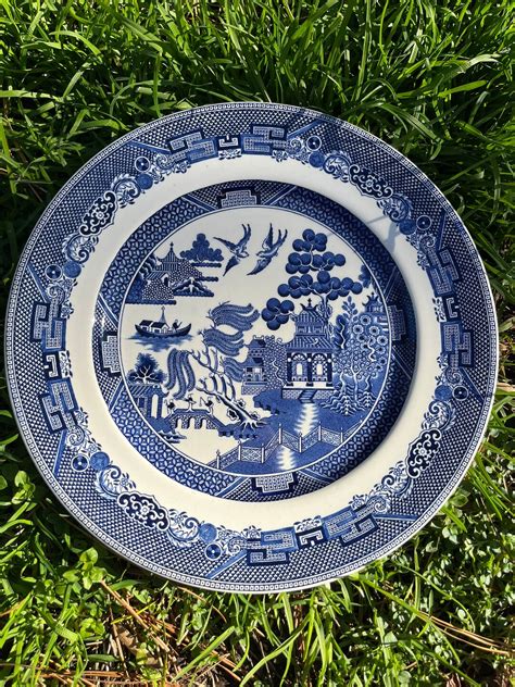 Set Of 4 Blue Willow Dinner Plates Made In England By Johnson Brothers