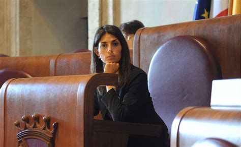 Assolta la sindaca di Roma Virginia Raggi Il fatto c è ma non