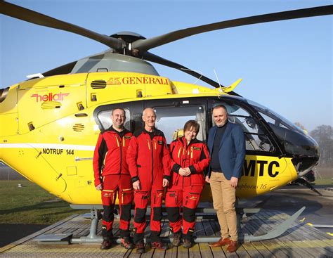 Notarzthubschrauber LH Doskozil Gratuliert Team In Oberwart Und