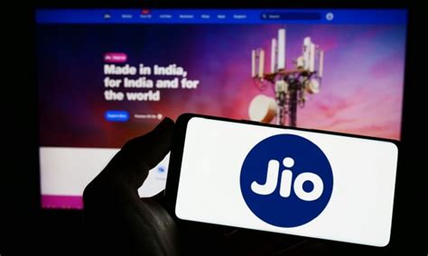 Jio To Launch Satellite Broadband Service In India