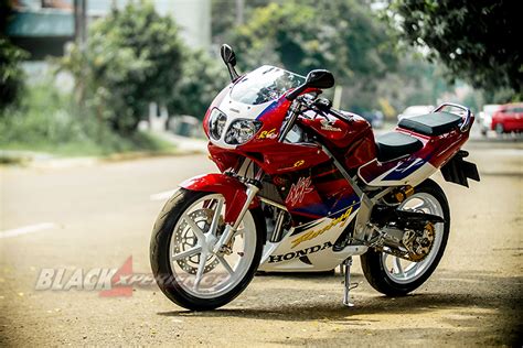 Modifikasi Honda Nsr Sp Restomod Pakai Part Tyga Jepang Habisin