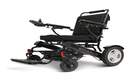 What Are The Benefits of Using a Folding Electric Wheelchair?