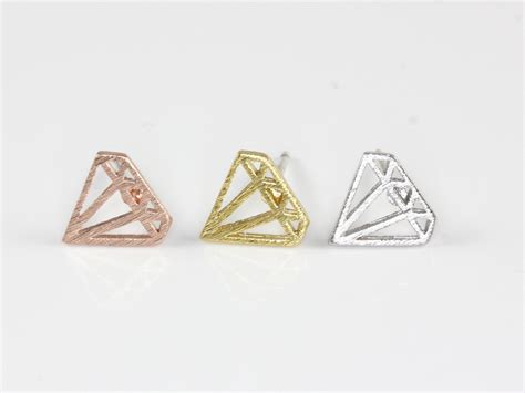 Diamond Shape Earrings | Hello Miss Apple