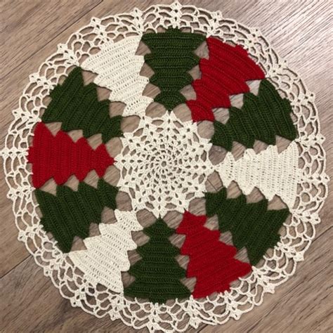 Tecendo Artes em Crochet Toalhinha Árvores de Natal