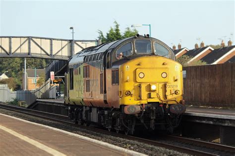 Colas Rail Freight Seen Passing Pyle Working Z Flickr