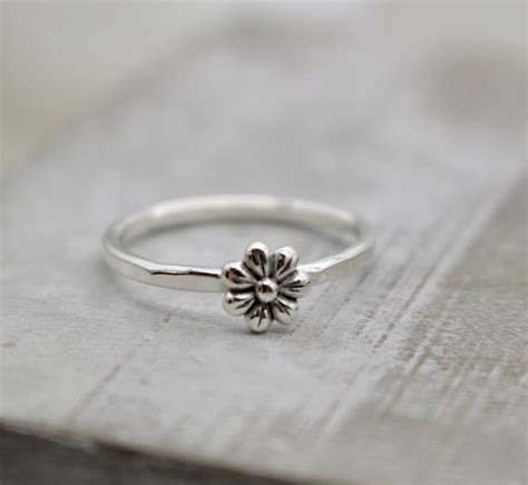 Daisy Ring Sterling Silver Flower Ring Petite Stacking Etsy Silver