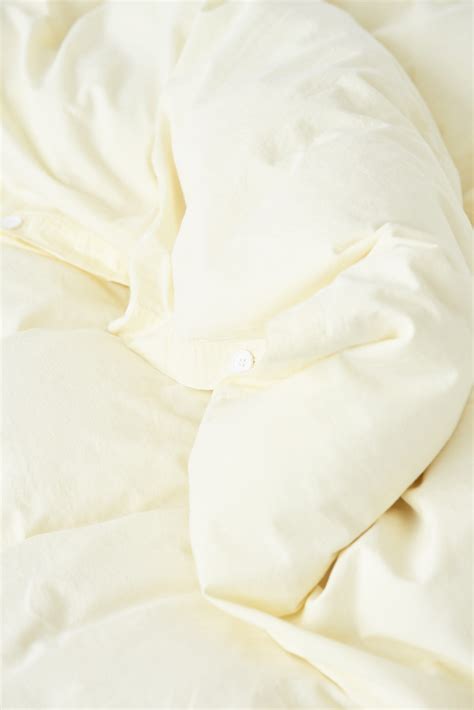 Tekla Fabrics holt den Frühling ins Bett | AD Magazin