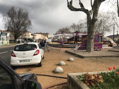 Accident de manège Neuville sur Sâone annule sa Foire du 1er mai