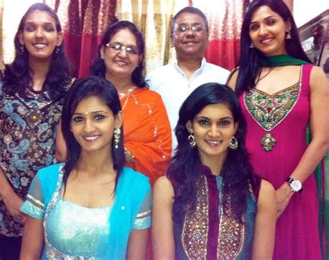 Mukti Mohan Family Photos, Father, Mother, Sisters, Husband, Age, Biography