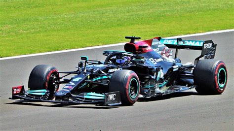 Formula Lewis Hamilton In Centrul Anunturilor Oficiale De Ultim