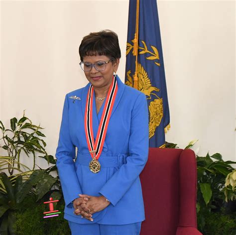 Her Excellency Receives The Order Of The Republic Of Trinidad And Tobago The Office Of The