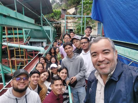 Centro Regional de Veraguas y Chiriquí realizan gira académica a