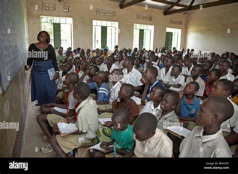 South Sudan School Hi Res Stock Photography And Images Alamy