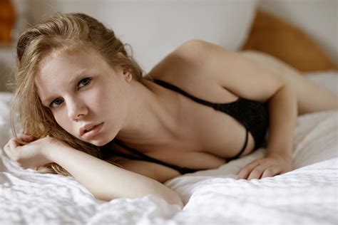 Women Blonde Brunette In Bed Black Bras Lingerie Depth Of Field