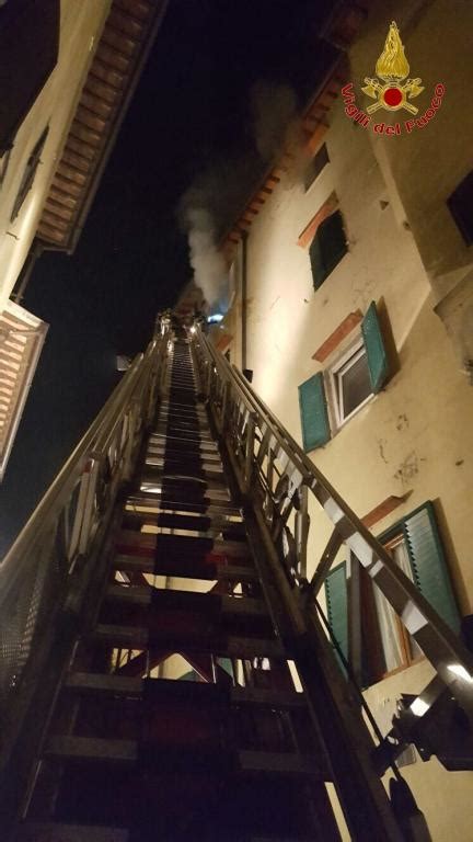 A Fuoco Appartamento In Via De Neri Muore Un Uomo Di 56 Anni FOTO