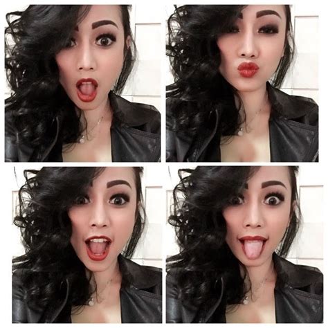 Nheyla Putri Seksi Foto Selfie Hot Galeri Zona Artis Lagi