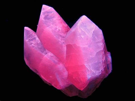 Fluorescent Mineral Photo Gallery Minerals Crystals Minerals Crystals