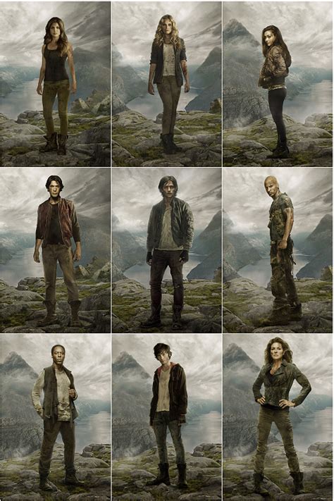 The 100 season 2 outfits || they all look so normal but then Abby was ...