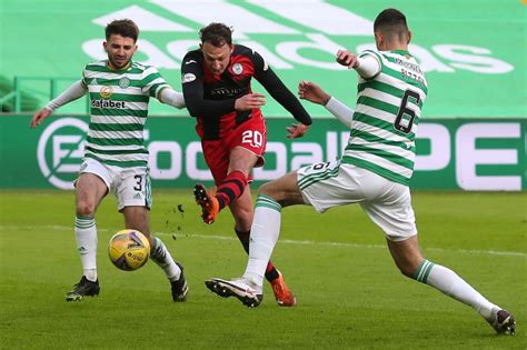 Video: St Mirren take the lead after weak Celtic defending