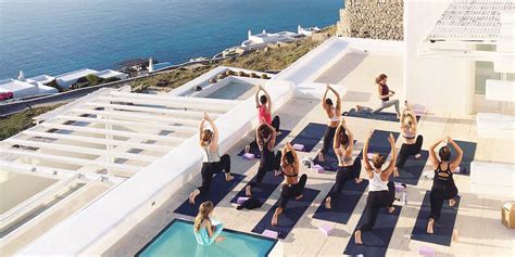 15 Best Yoga Retreats Around the World - Cool Yoga Retreats to Book in 2018