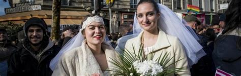 Francia Oltre Mila Emendamenti Alla Legge Su Matrimoni E Adozioni Gay Il Fatto Quotidiano