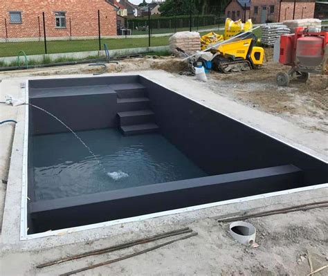 Construire sa piscine soi même Prix étapes avantages et