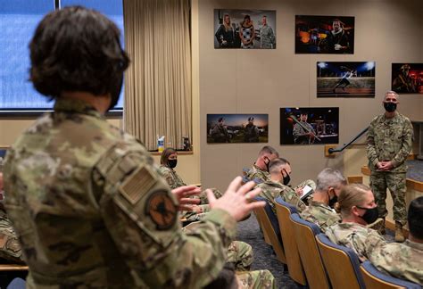 Spoc Commander Chief Visit Air Force Reserve Space Wing 310th Space