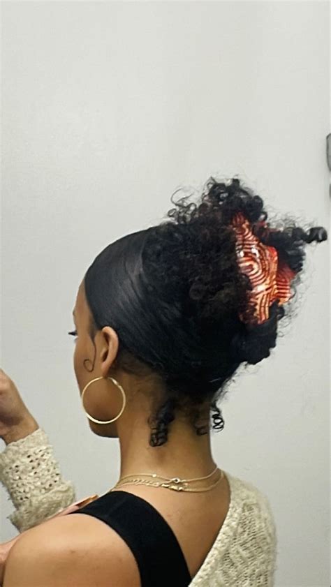 Claw clip from @shopchunks Clip Hairstyles, Baddie Hairstyles, Headwrap ...