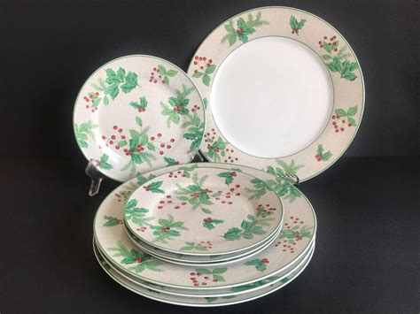 Vintage, Christmas Holiday Dinner Plate Set of 8, Dinner & Salad Plates ...