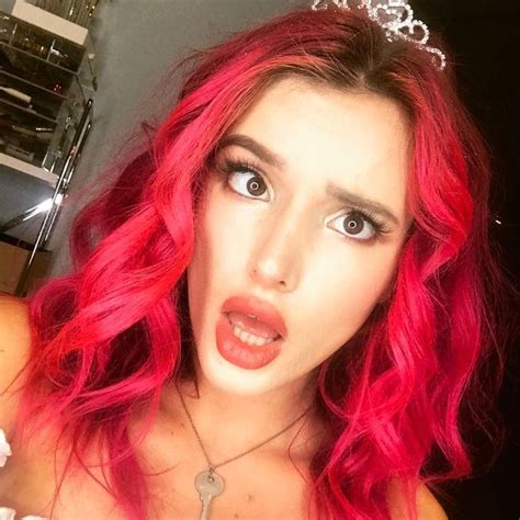 Bella Thorne Kisses Porn Star Abella Danger In Steamy Shake It Video The Advertiser