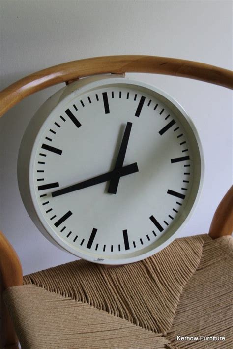 Vintage Industrial Wall Clock | Industrial clock wall, Vintage ...