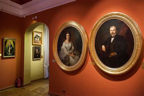 Muzeum Podlaskie W Bia Ymstoku Ratusz Kultura I Sztuka Bia Ystok