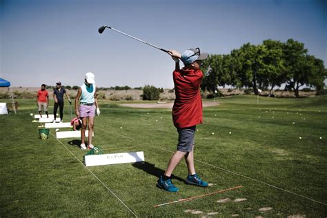 Golf Lessons For Beginners KL & Selangor | Fun Golfing Class