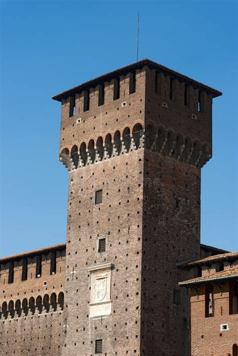 Castillo De Sforza En Milan Italy Castello Sforzesco Imagen De