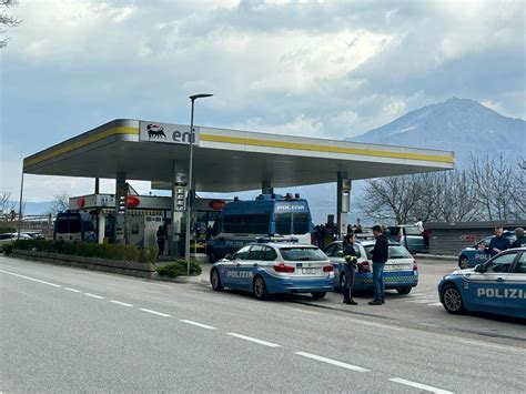 Calcio Ultras Del Mantova Non Possono Entrare Al Briamasco Ma