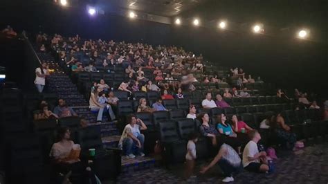 Analiafranco Cinema - Sessão Azul: Conheça a sessão de cinema adapada para autistas